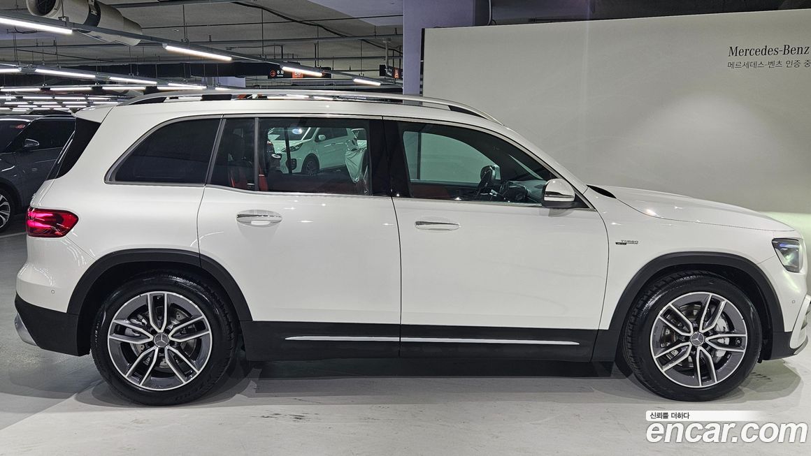 Mercedes-Benz GLB-Class 2025