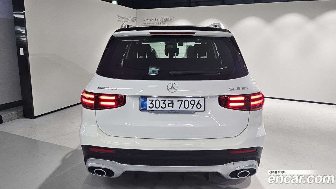 Mercedes-Benz GLB-Class 2025