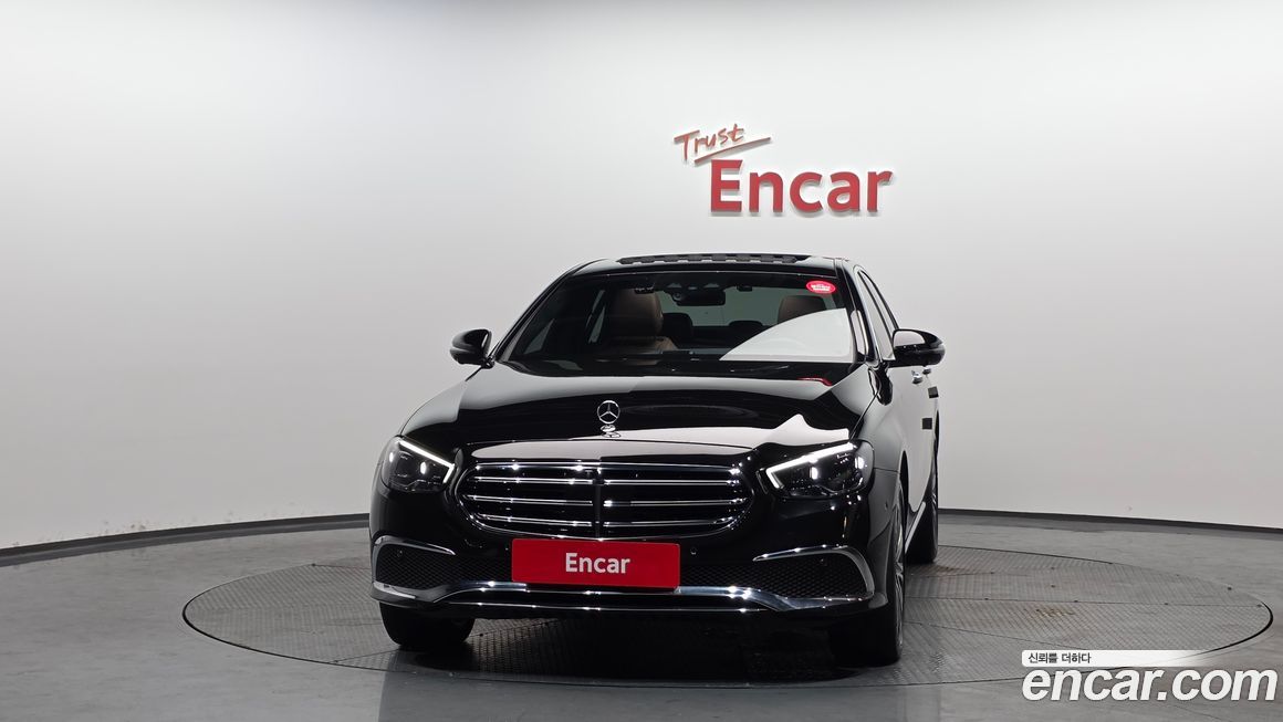 Mercedes-Benz E-Class 2023