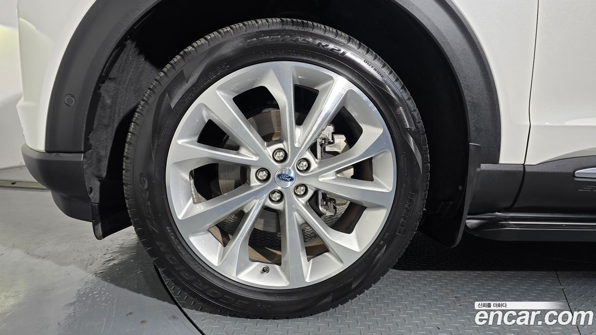 Ford Explorer 2023