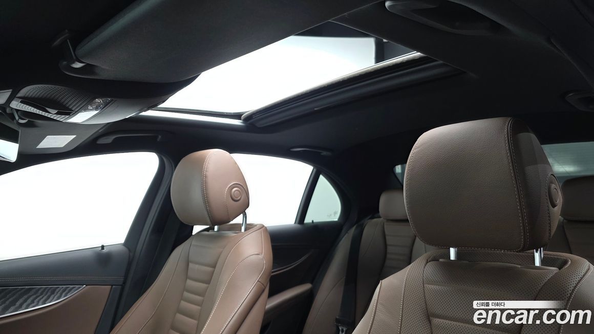 Mercedes-Benz E-Class 2023