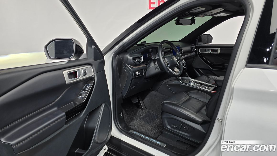 Ford Explorer 2023