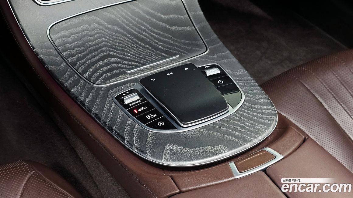 Mercedes-Benz CLS-Class 2021