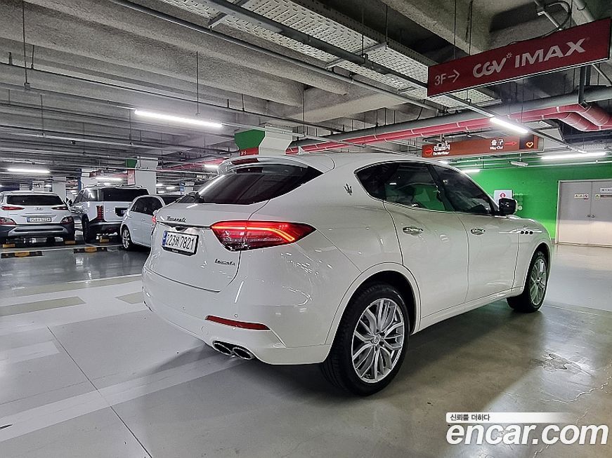 Maserati Levante 2022
