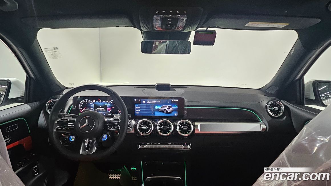 Mercedes-Benz GLB-Class 2025