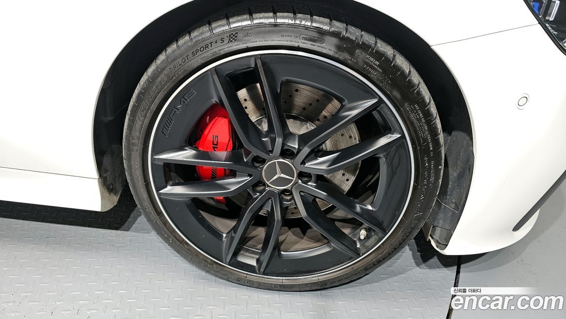 Mercedes-Benz E-Class 2023