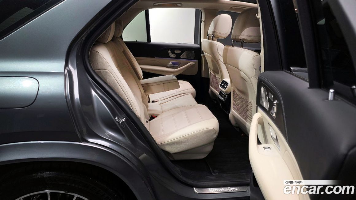 Mercedes-Benz GLE-Class 2023