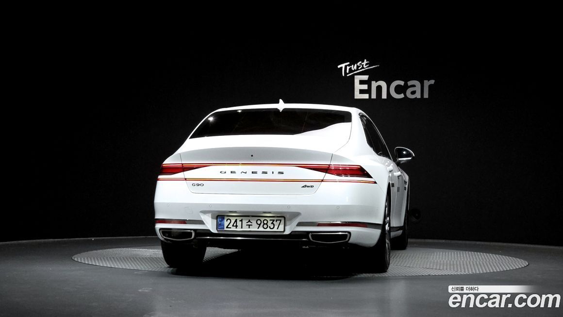 Genesis G90 2024