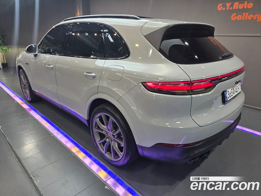 Porsche Cayenne 2023