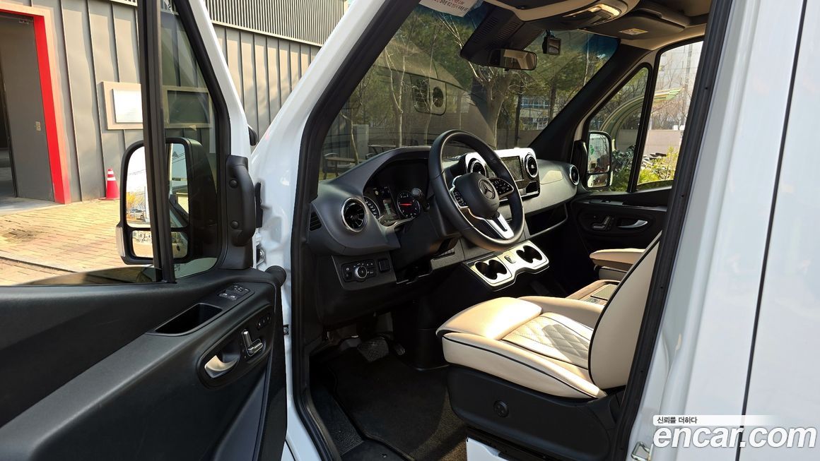 Mercedes-Benz Sprinter 2024