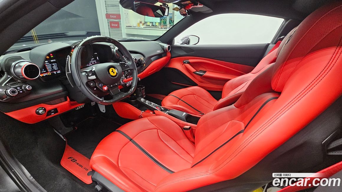 Ferrari F8 2021