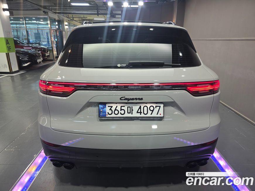 Porsche Cayenne 2023