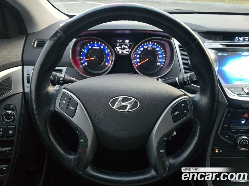 Hyundai AVANTE 2014