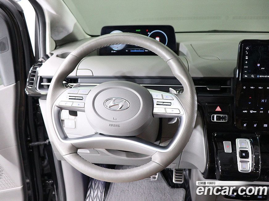 Hyundai Staria 2023