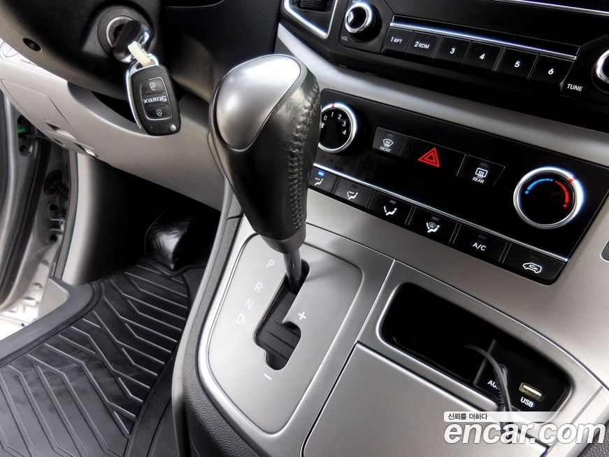 Hyundai Starex 2019