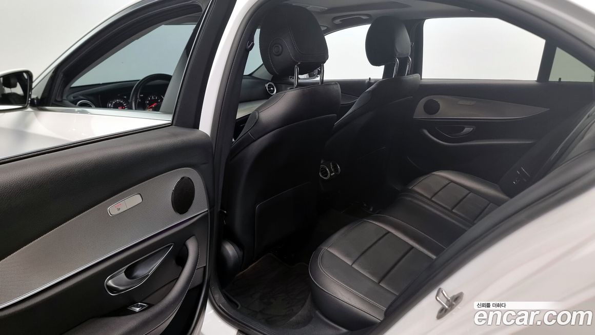 Mercedes-Benz E-Class 2019