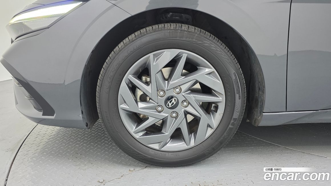 Hyundai AVANTE 2024