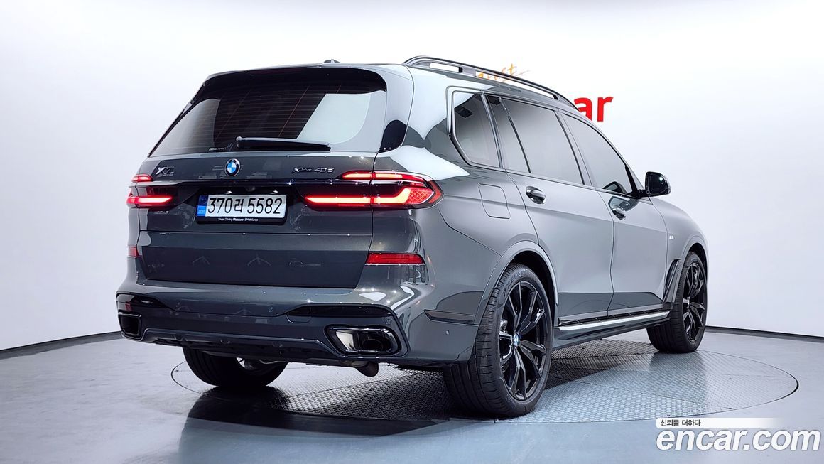 BMW X7 2025