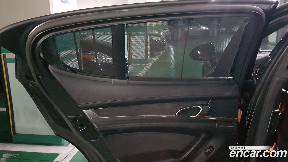 Porsche Panamera 2012