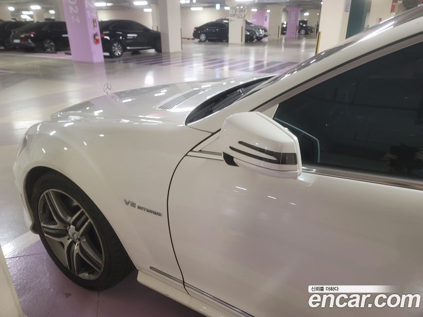 Mercedes-Benz S-Class 2011