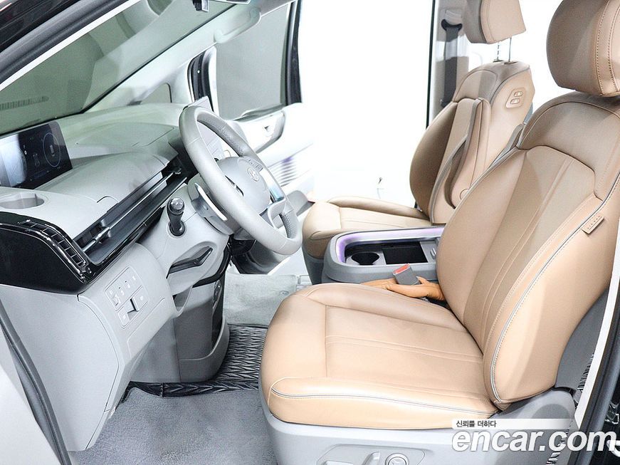 Hyundai Staria 2023