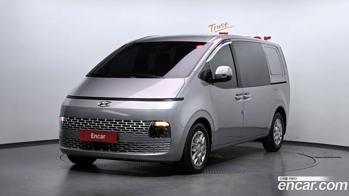 Hyundai Staria 2022