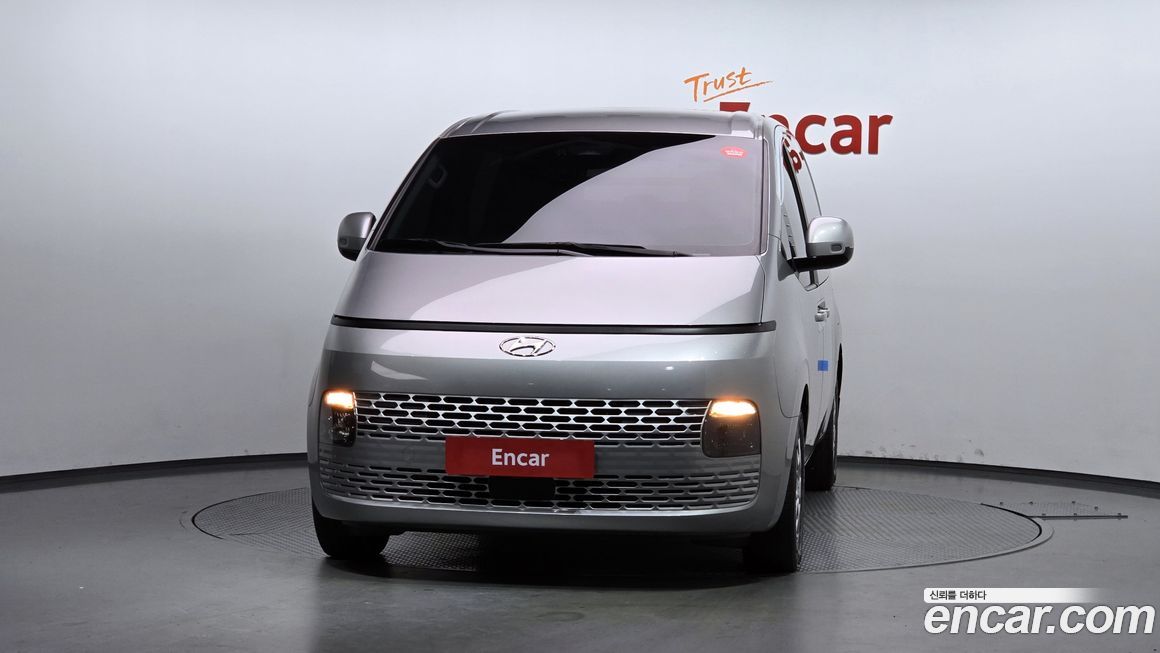 Hyundai Staria 2022