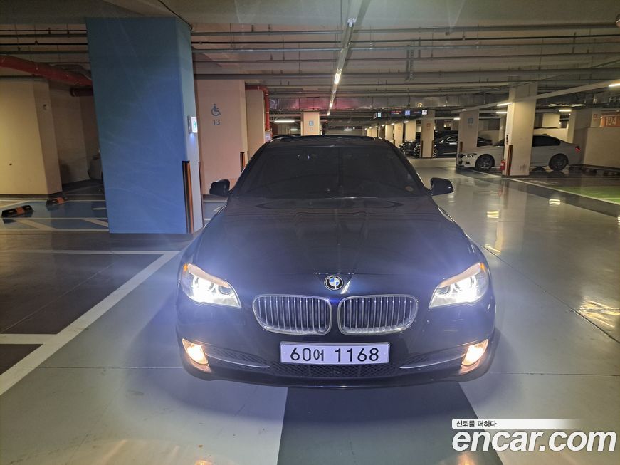 BMW 5-Series 2012