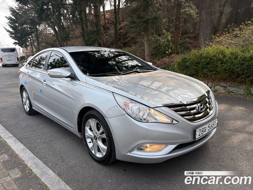Hyundai Sonata 2010