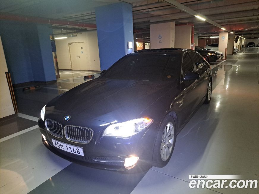 BMW 5-Series 2012