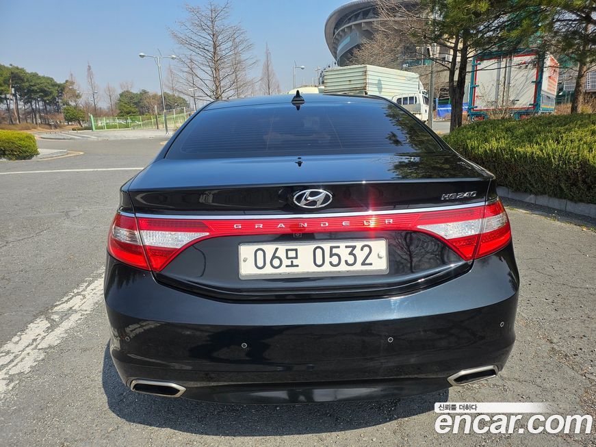 Hyundai Grandeur 2016