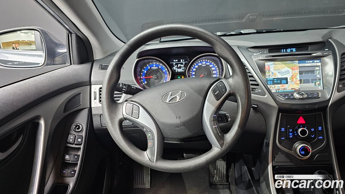 Hyundai AVANTE 2016