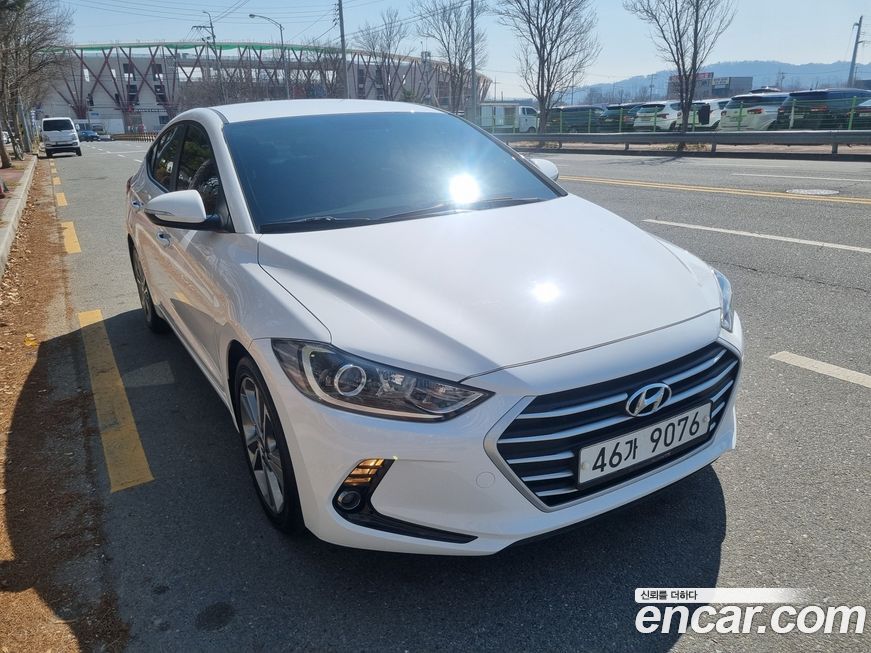 Hyundai AVANTE 2017