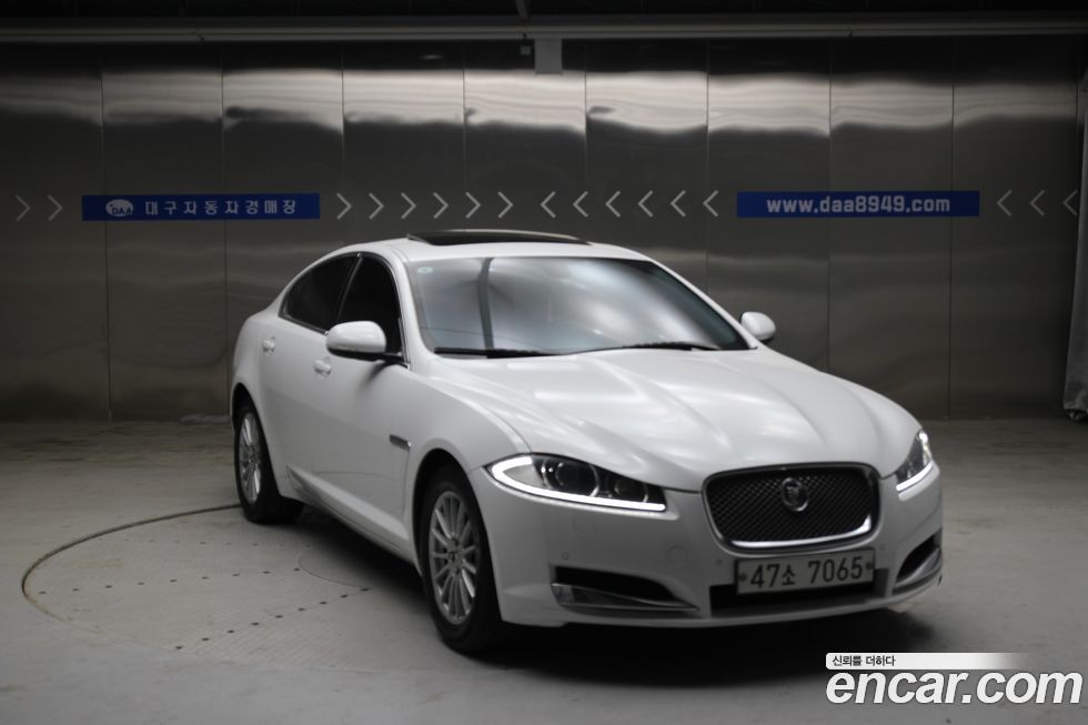 Jaguar XF 2013