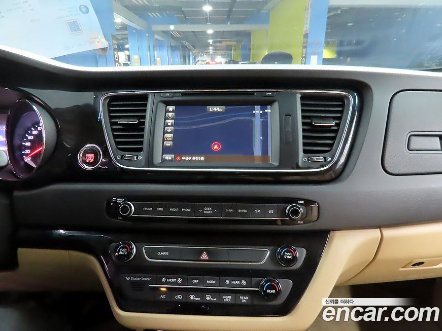 Kia Canival 2016