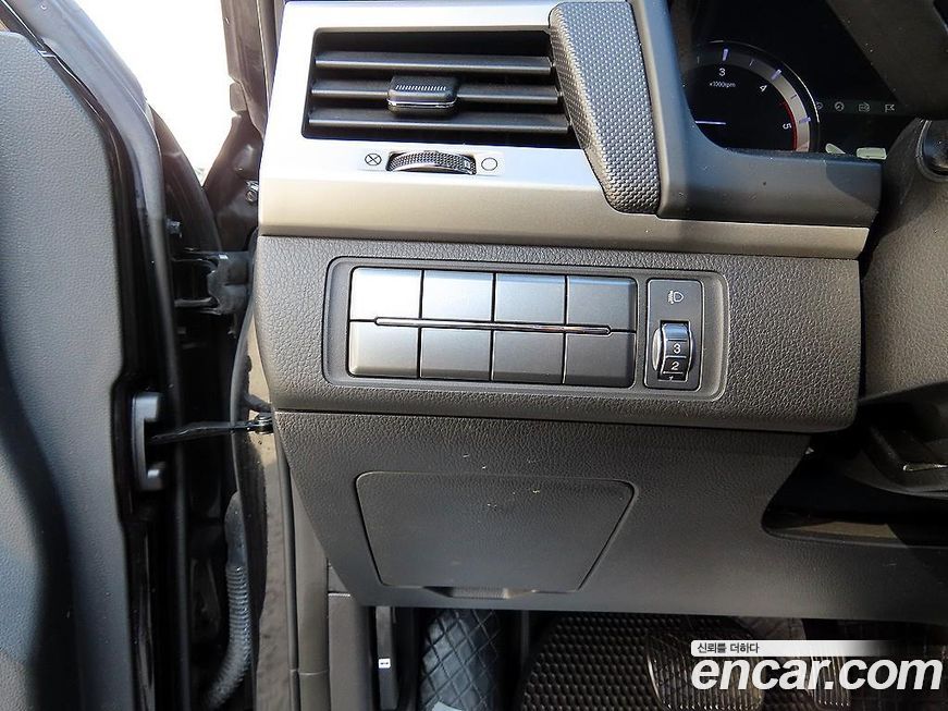 KG_Mobility_Ssangyong Rexton 2018