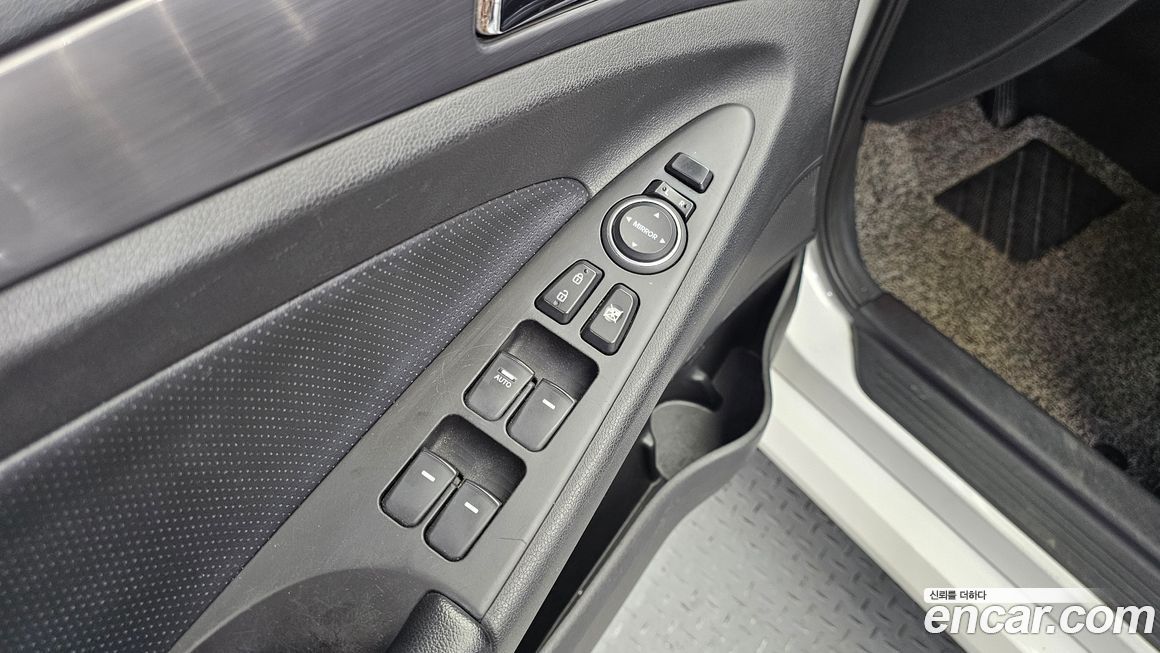 Hyundai Sonata 2013