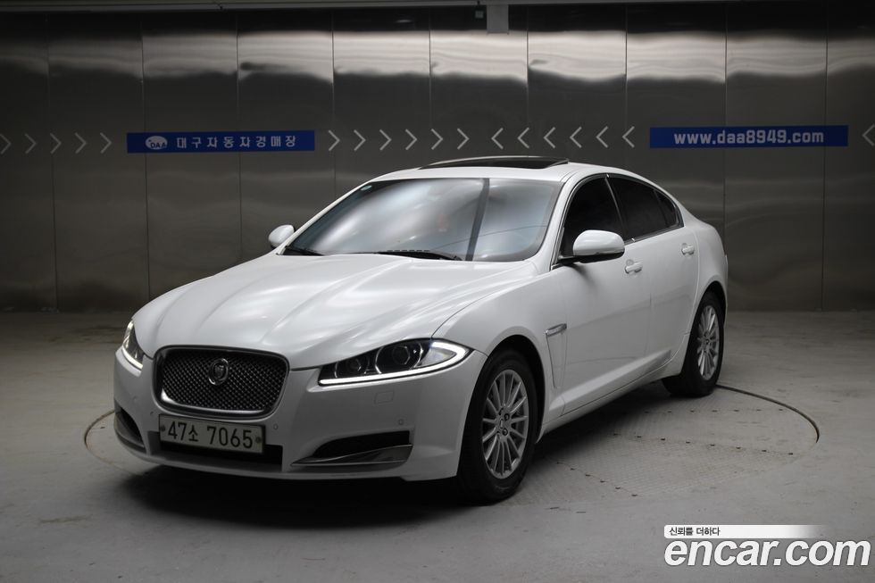 Jaguar XF 2013