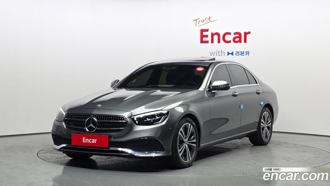 Mercedes-Benz E-Class 2022