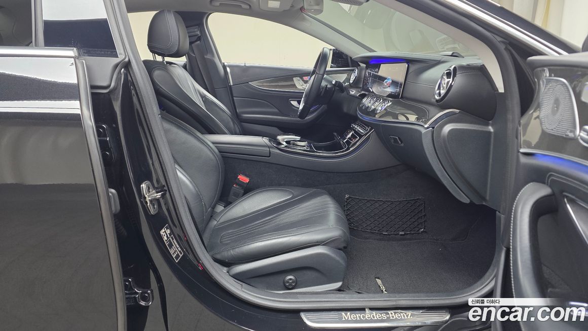 Mercedes-Benz CLS-Class 2019