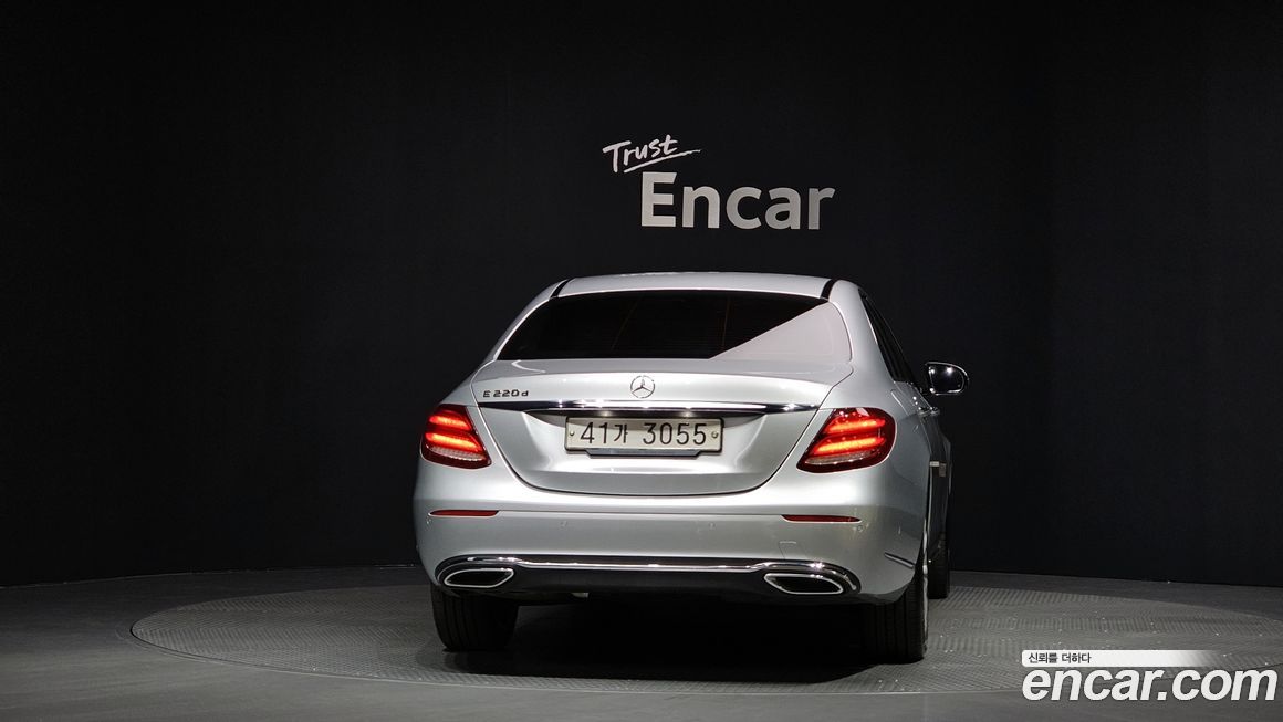 Mercedes-Benz E-Class 2017