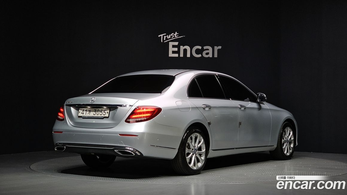 Mercedes-Benz E-Class 2017