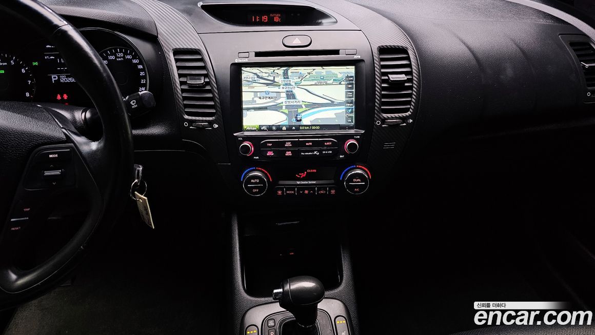 Kia K3 2015
