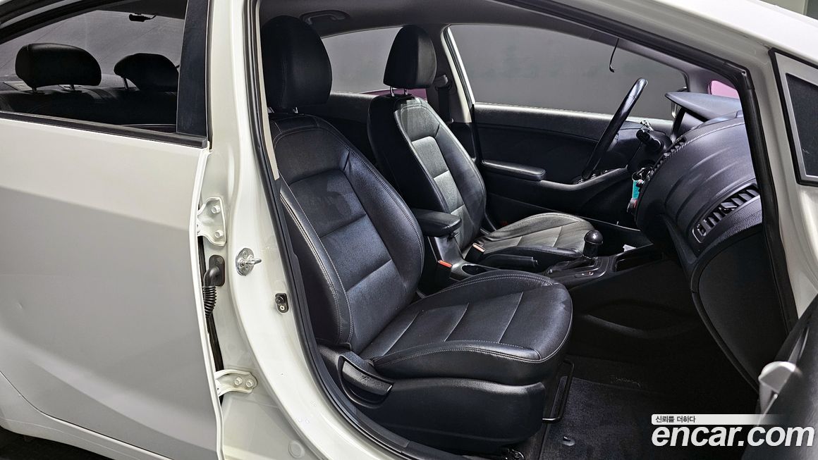 Kia K3 2015