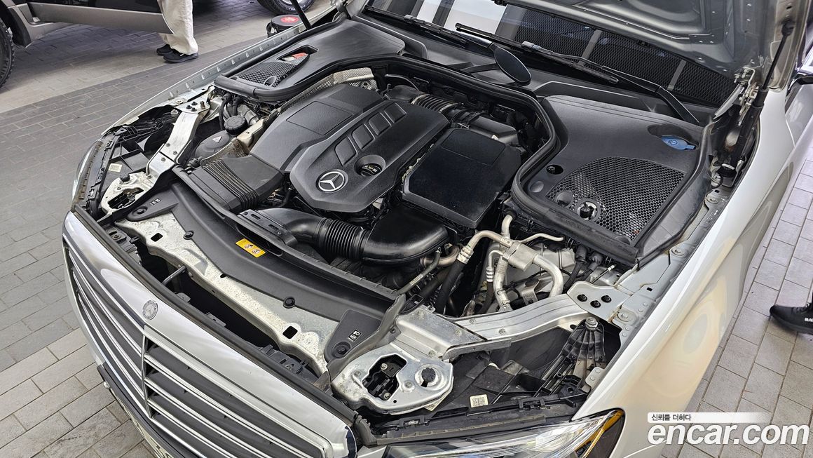 Mercedes-Benz E-Class 2017