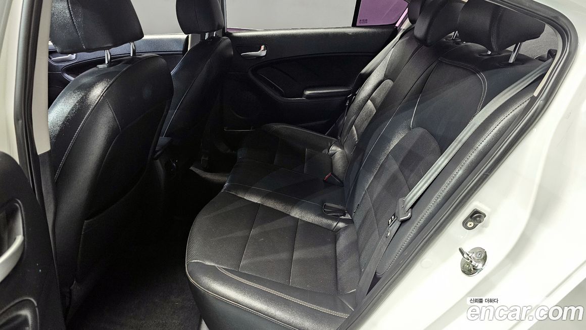 Kia K3 2015