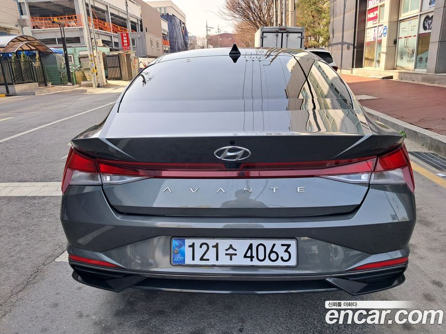 Hyundai AVANTE 2022