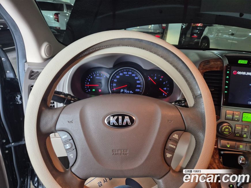 Kia Canival 2013