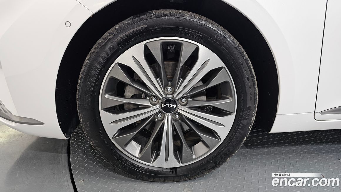 Kia K8 2023
