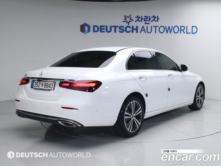 Mercedes-Benz E-Class 2021